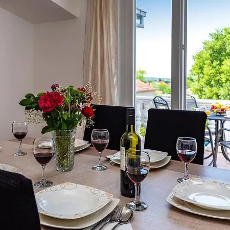 Apartman Laura 아파트